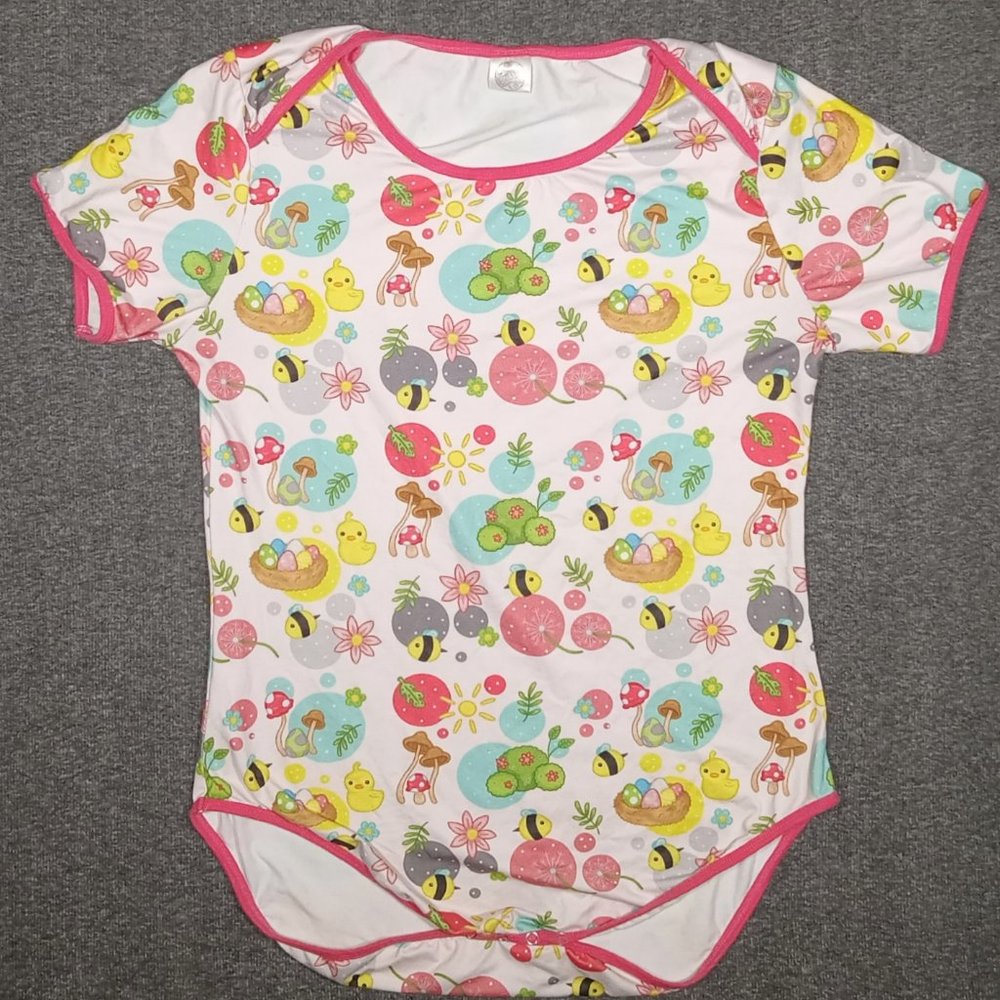 LITTLE LABORATORIES Size Large Snap Bodysuit One Piece White Multicolor Print